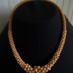 Collier perles 1960